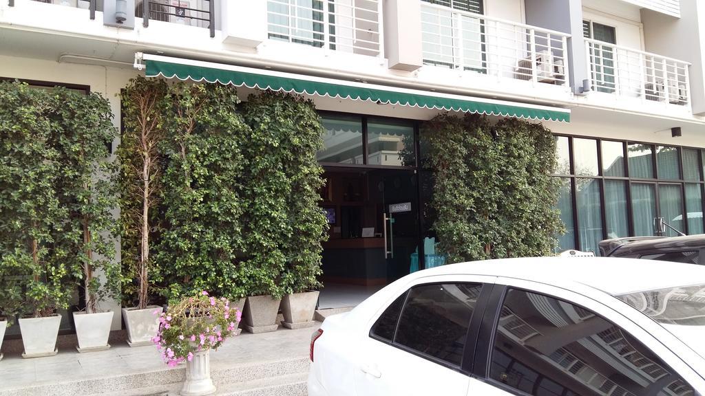 U Place Korat Nakhonratchasima Exterior foto